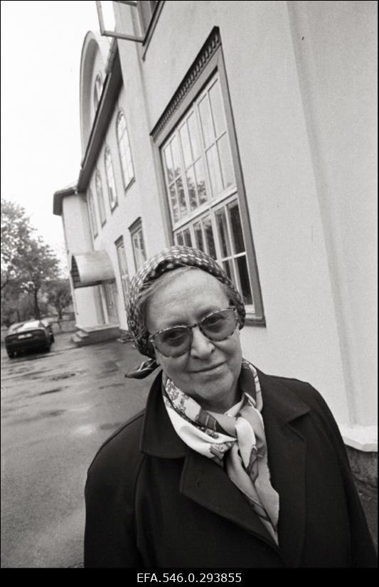 Eesti keeleteadlane ja esseist Fanny de Sivers (Isak).