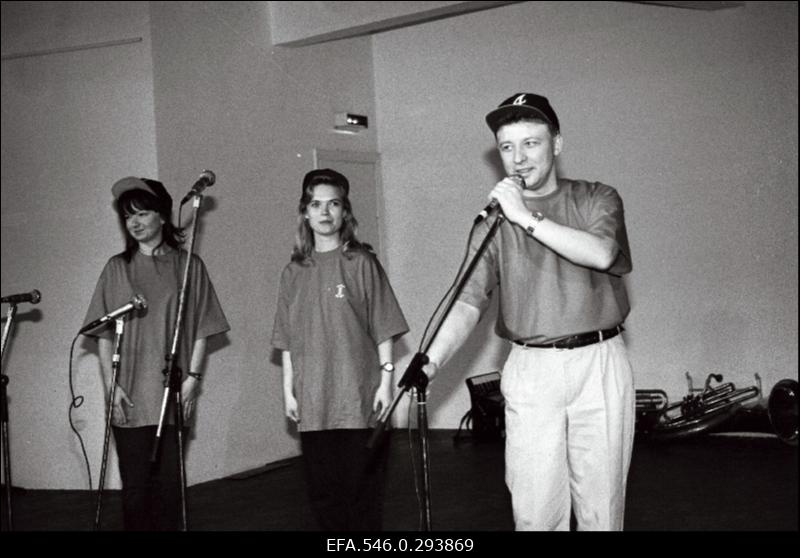 Muusikajaama Raadio Uuno avamispidu.