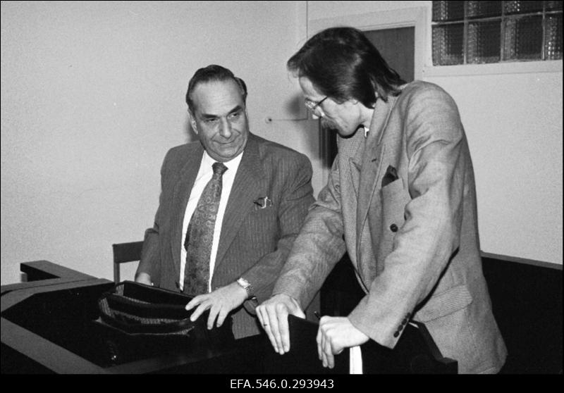 Kohtuistung Läänemaa Vabatahtlike Jäägerkompanii ülema Asso Kommeri üle.