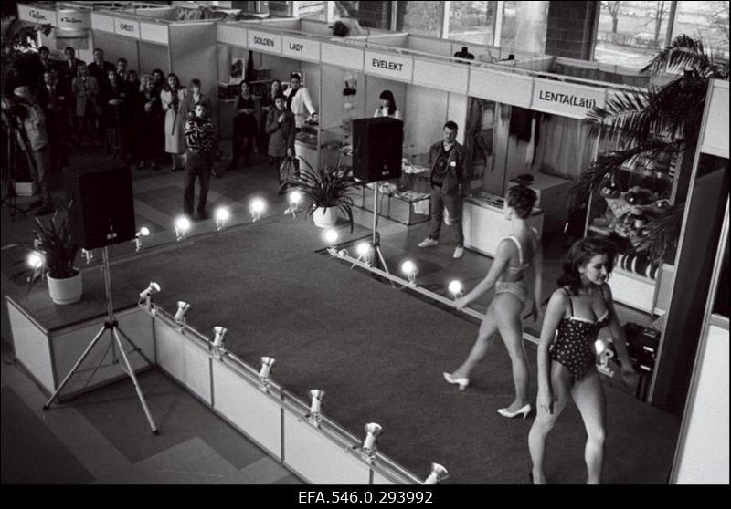 Rõivamess Eesti Näitustel.