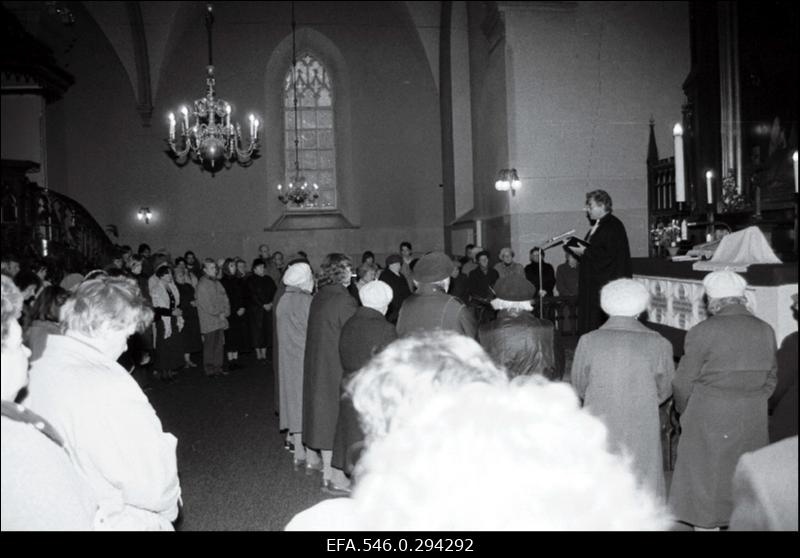 Jumalateenistus Tallinna Jaani kirikus. Teenib õpetaja Toomas Paul.