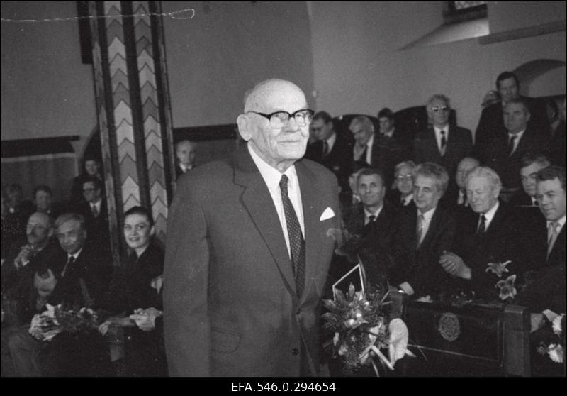 Eesti maadleja ja olümpiavõitja Johannes Kotkase 80. juubeli tähistamine Raekoja saalis.