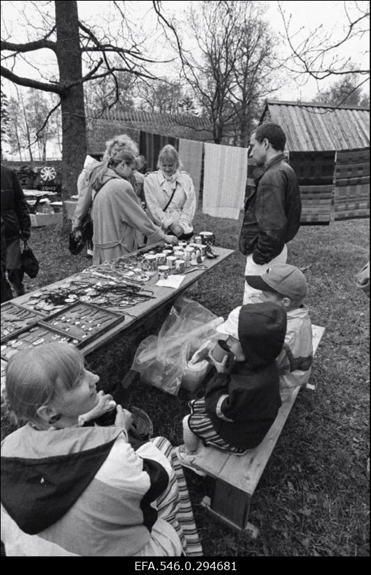 Käsitöölaat Vabaõhumuuseumis.