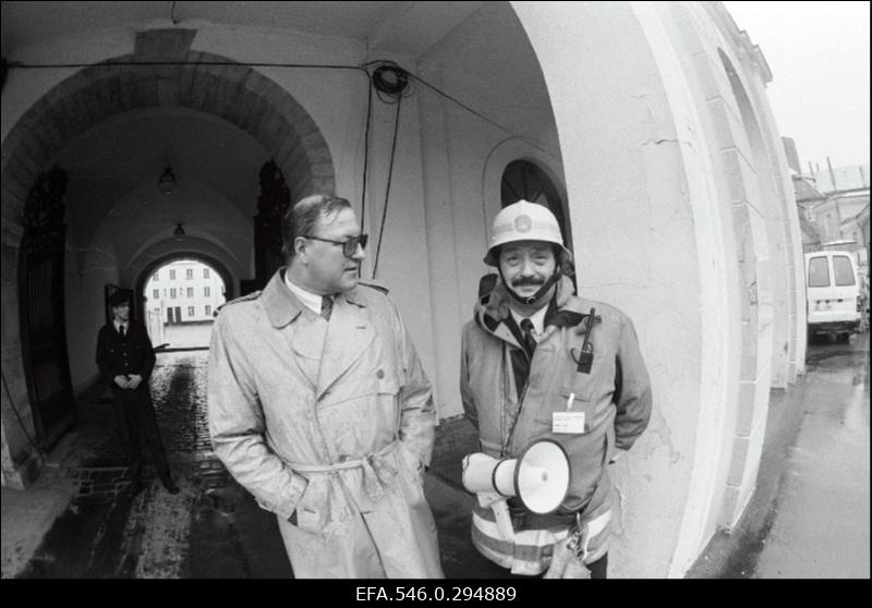 Päästetöötajate pikett Toompeal.