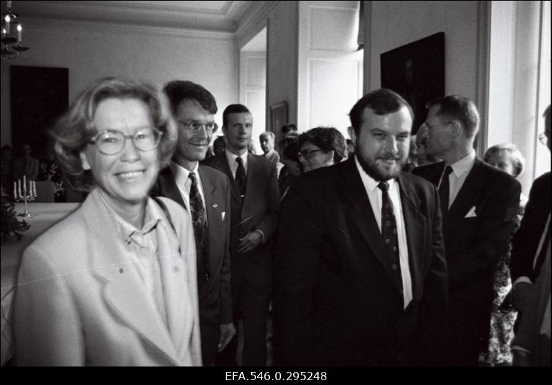 Rootsi välisminister Margaretha af Ugglas visiidil Tallinnas Rootsi saatkonna renoveeritud hoone avamisel.