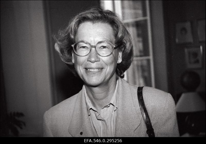 Rootsi välisminister Margaretha af Ugglas visiidil Tallinnas Rootsi saatkonna renoveeritud hoone avamisel.