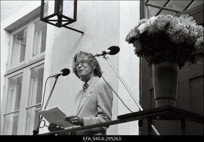 Rootsi välisminister Margaretha af Ugglas visiidil Tallinnas Rootsi saatkonna renoveeritud hoone avamisel.  similar photo