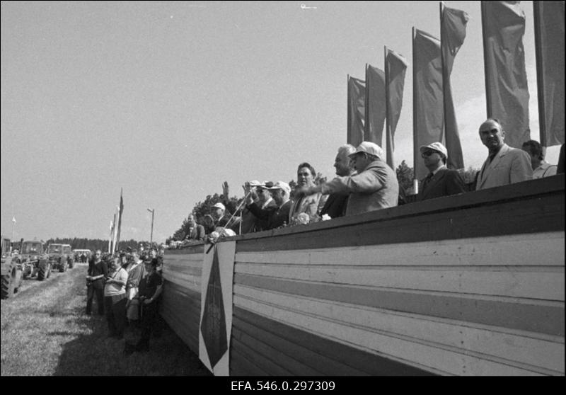 Vabariiklik künnivõistlus.