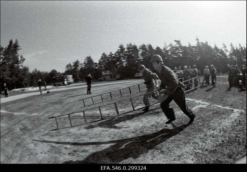 Tuletõrjeõppus Haapsalus.