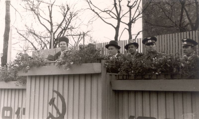 Foto. Maiparaad Haapsalus. 1969. Foto: R. Kalk.