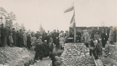 Kiltsi, nurgakivi panek uuele poele  similar photo
