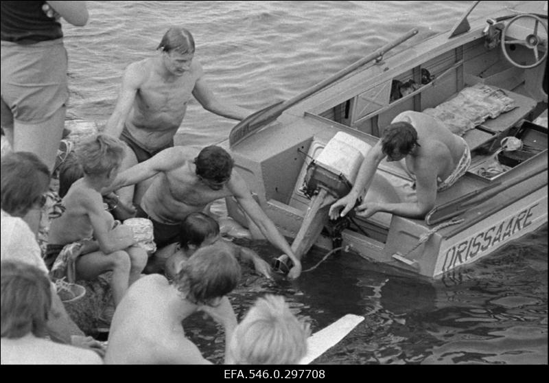 Põltsamaa mäng, pressipäevad Saaremaal.