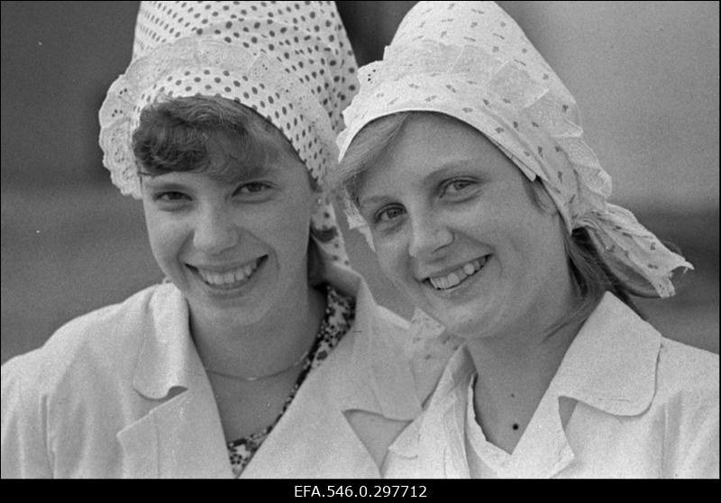 Põltsamaa mäng, pressipäevad Saaremaal.