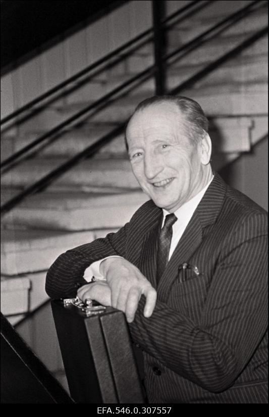 Est [direkt] Kuznetsov.