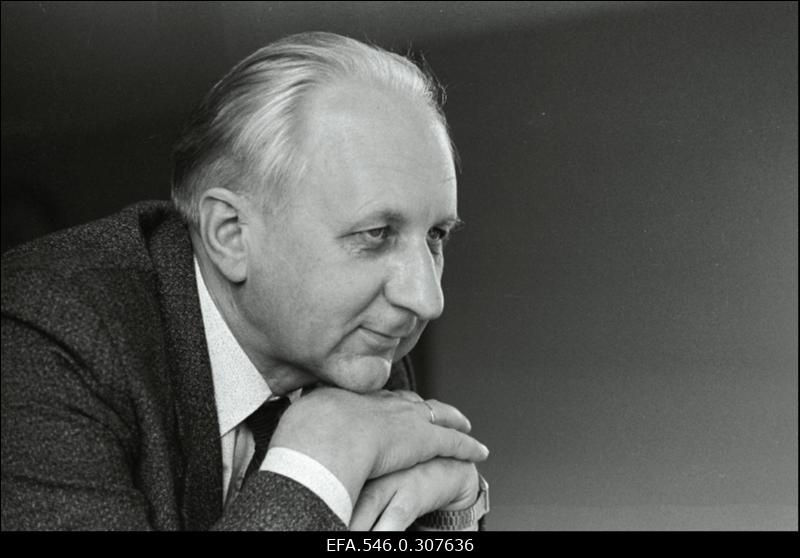 [Saadikud: Arro, Kork, J. Hansen, Uluots, Tamme, Kraft, Sõmer].