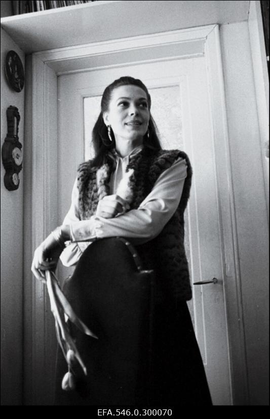 Näitleja Elle Kull.