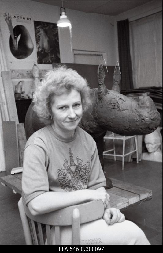 Kunstnikud [I.Saarniit].