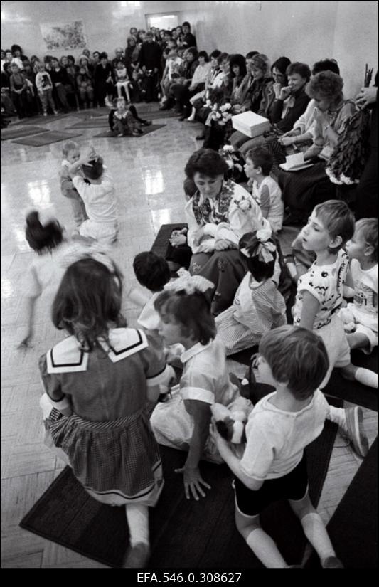 Lastekodu Pae tänaval.