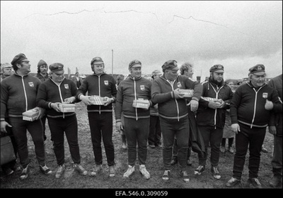 Vabariiklik Künnivõistlus.  duplicate photo