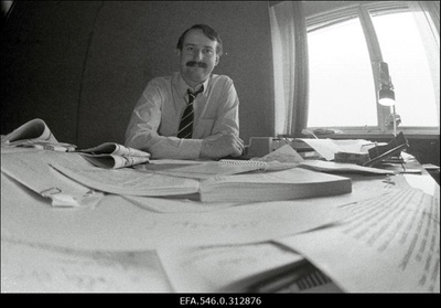 Ajalehe "Rahva Hääl" toimetuse töötaja.  duplicate photo