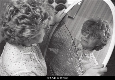 Ajalehe "Rahva Hääl" toimetaja Valve Raudnask.  similar photo