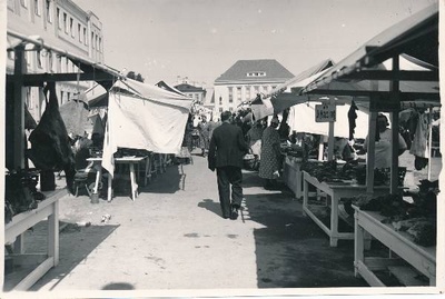 Lihaturg. Taga pangahoone (arh. Matteus, valmis 1936). Tartu, 11.06.1937.  duplicate photo