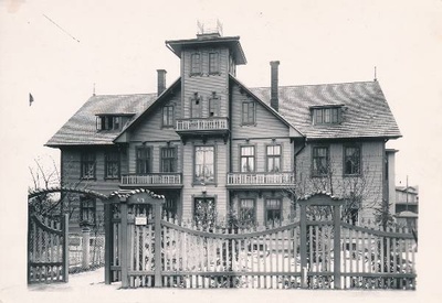 Tartu linnavaade. Dr M.Wilbergi maja Päeva tn 1. 20. sajandi algus.  duplicate photo