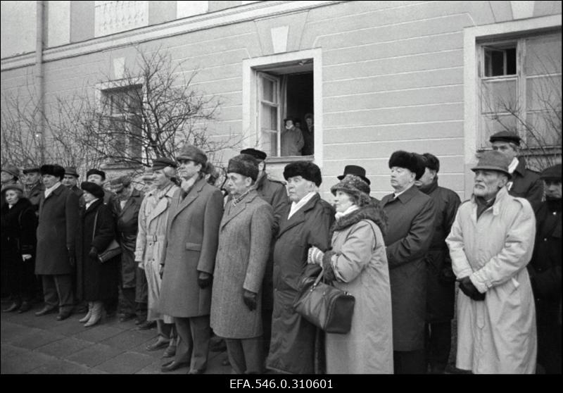 Lipu mahavõtmine Toompealt.