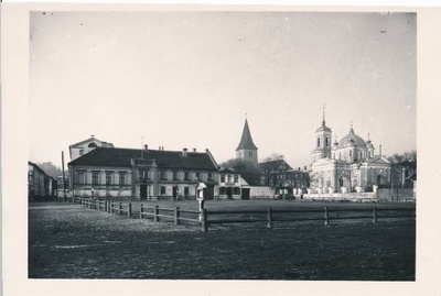 Tartu linnavaade. Politseiplats, kõrval Uspenski katedraal. 20. sajandi algus.  duplicate photo