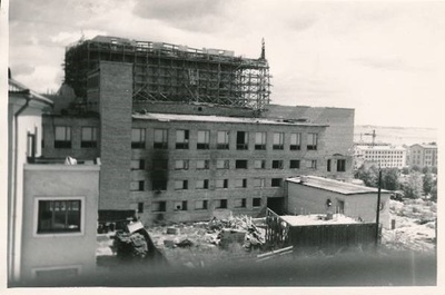 Tartu linnavaade. Teater Vanemuine uue hoone ehitus. 1963.a.  similar photo