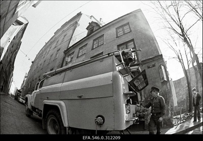 Tuletõrje vm (sõjaväestatud).  duplicate photo