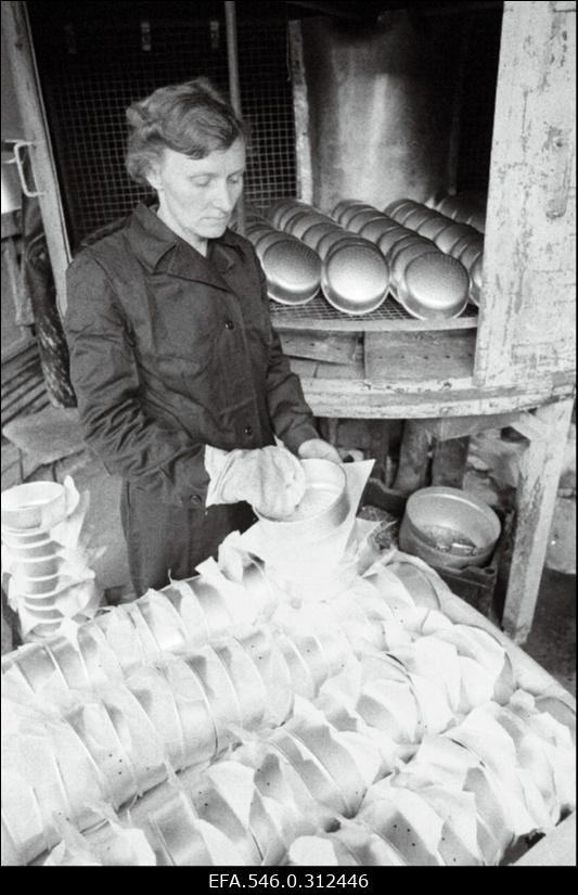 "Võit", "Vasar".