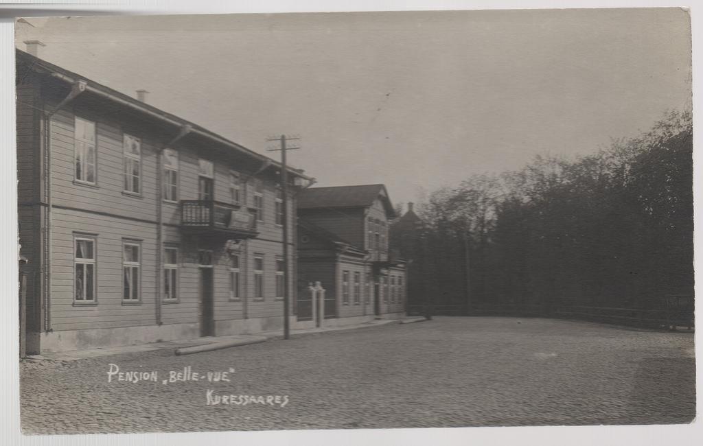 Kuressaare, Lossi 23 ja 25