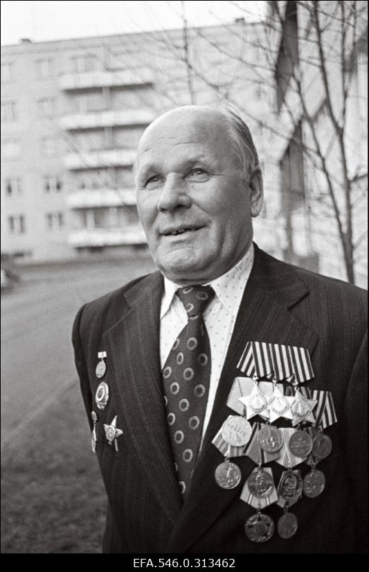 (NLKP?) 27.kongressi delegaat Garatsev.