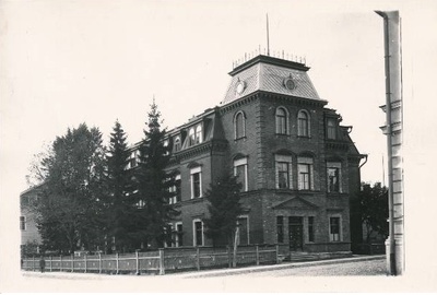 Tartu linnavaade. Mellini kliinik Pepleri ja Aia tn nurgal.  duplicate photo