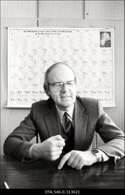 Mihkel Veiderma, keemik, tehnikateaduste doktor, professor.  similar photo