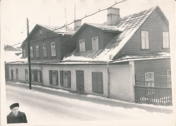 Tähtvere 5, kus elas kirjanik K. E. Sööt. Tartu, 1965.