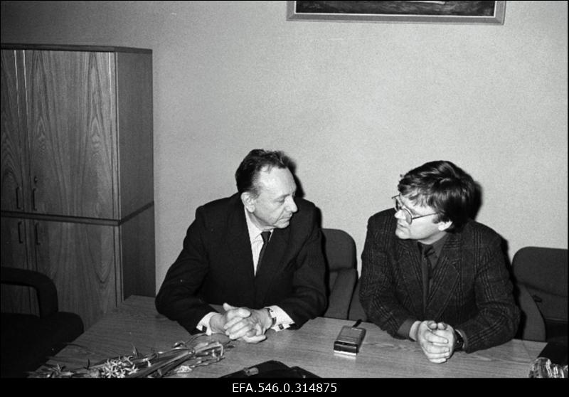 Teaduste Akadeemia presidendi valimised. (Jätkab Karl Rebane.)