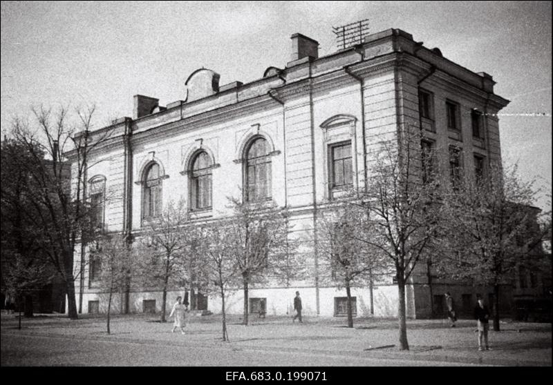 Gorki-nim Keskraamatukogu Estonia pst.