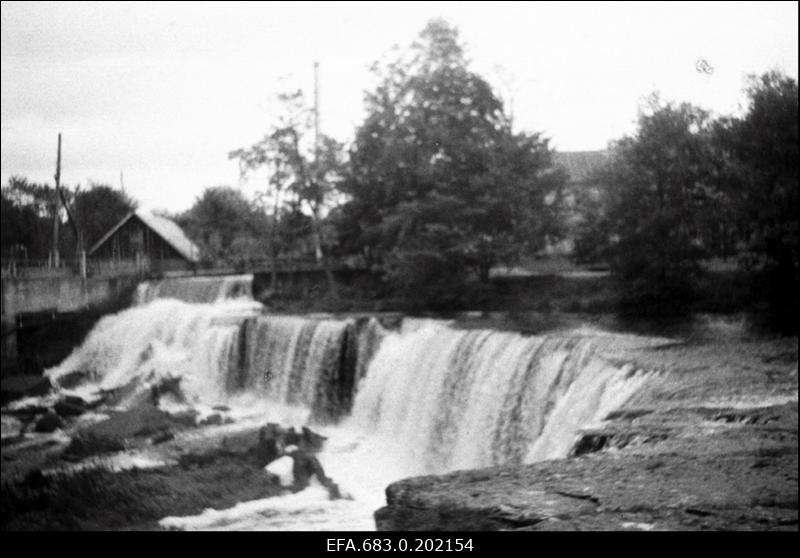 Keila juga.