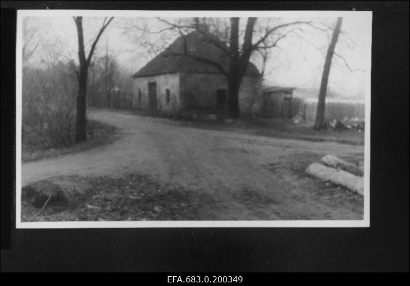 Harku mõisa endine sepikoda.