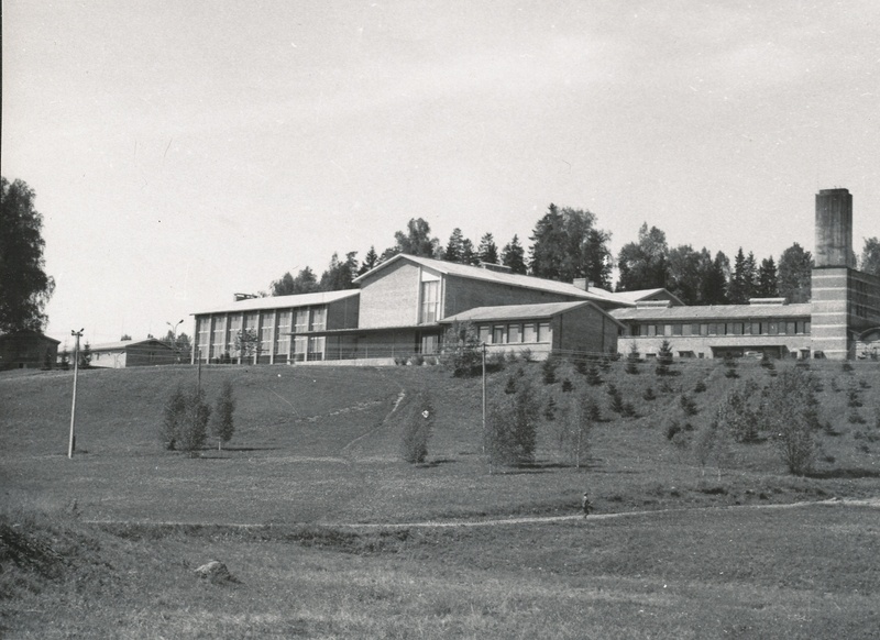 Kääriku spordibaasi õppe- ja spordihoone