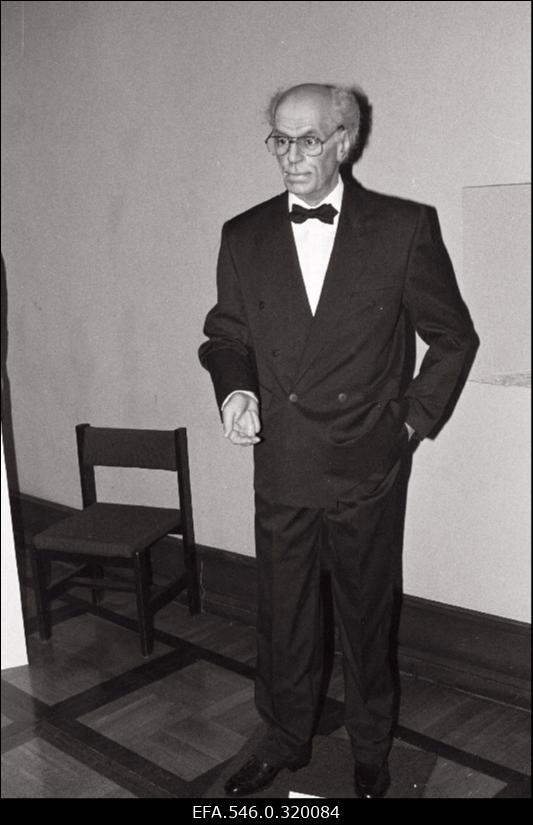 Lennart Meri vahakuju.