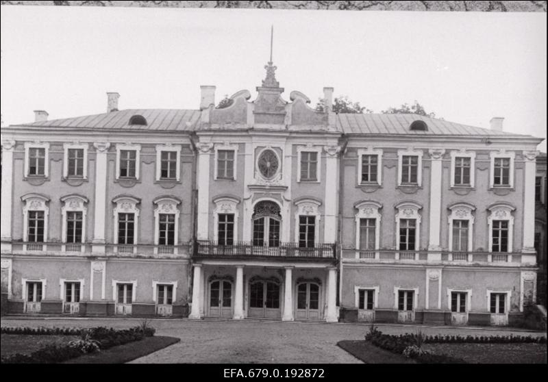 Kadrioru loss, kunstimuuseum.
