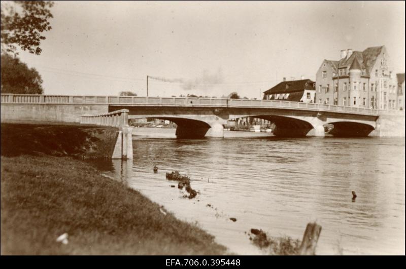 Vaade Narva jõele ja sillale. Postkaart.