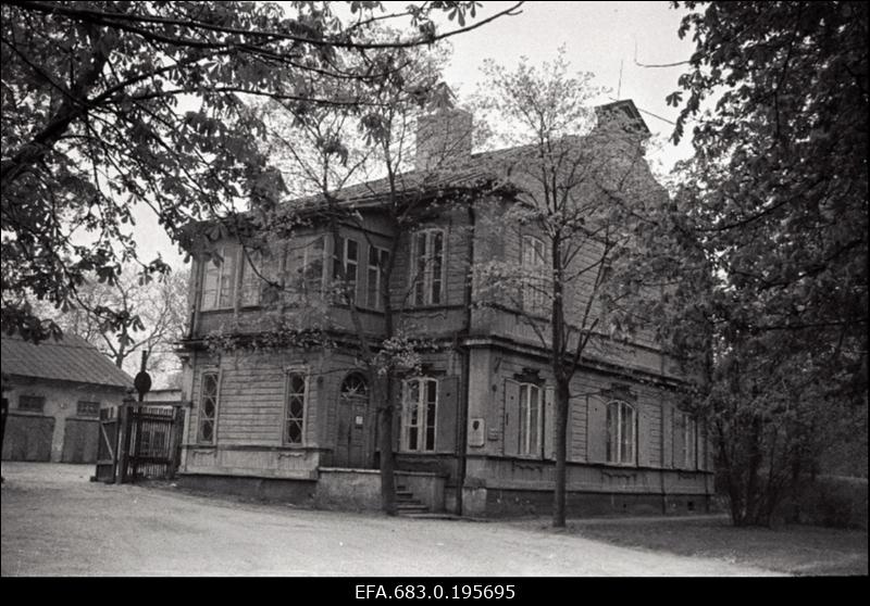 Puithoone Kadriorus Koidula t 34, kirjanik Eduard Vilde Memoriaalmuuseum.