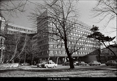 Ajakirjandusmaja.  similar photo