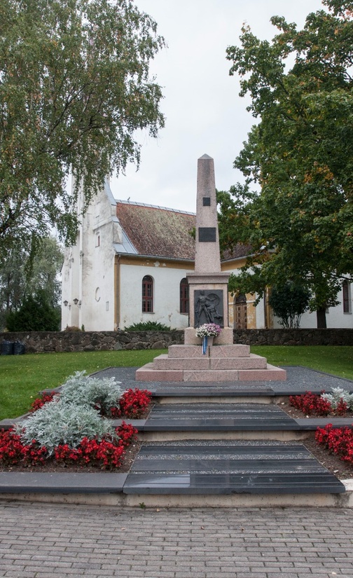 Põlva luteriusu kirik. Fotopostkaart rephoto