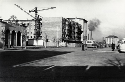 Kaubamaja tänav. Vaade Rävala pst-lt 1950. aastate lõpus. Vasakul servas tsirkus  duplicate photo