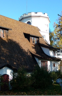 Akseli Gallen-Kallela's atelier and its tower from southwest rephoto